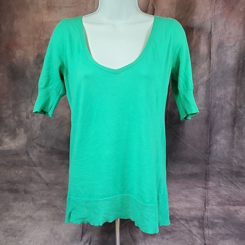🐞Frenchi Green Deep Vneck Elbow Sleeve Top Large